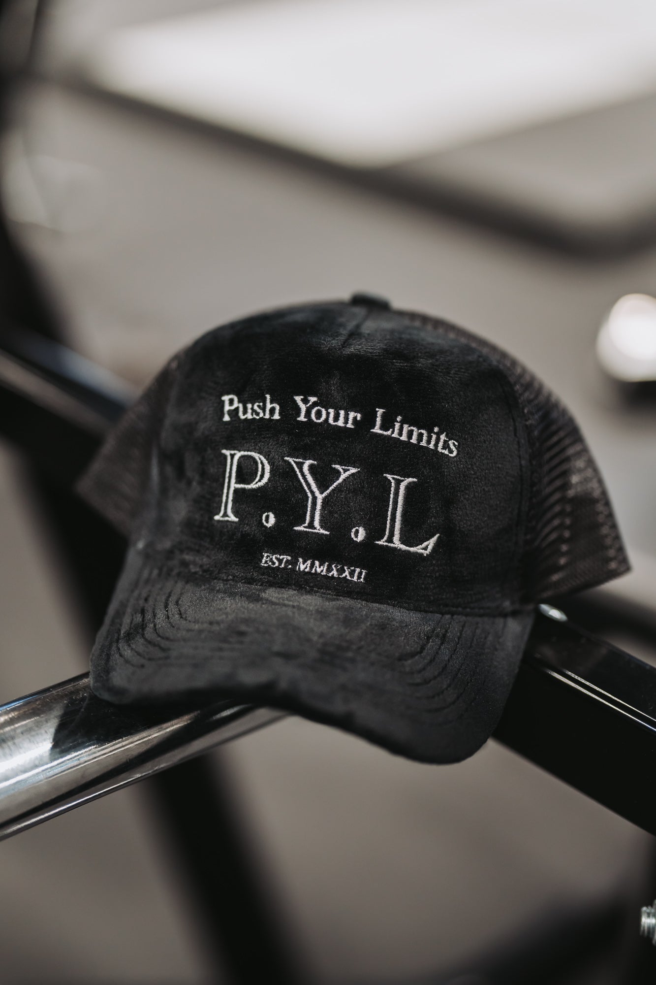 THE P.Y.L CAP CLASSIC BLACK