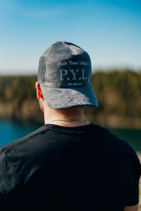 THE P.Y.L CAP METALLIC GREY