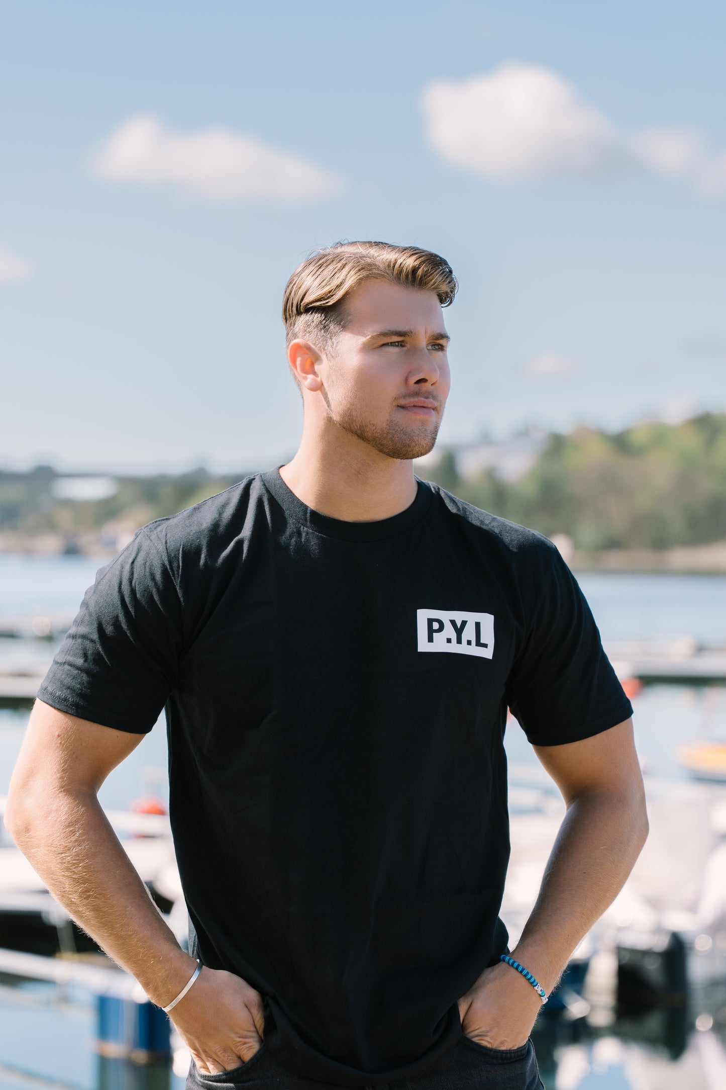 CLEAN LOGO TEE BLACK